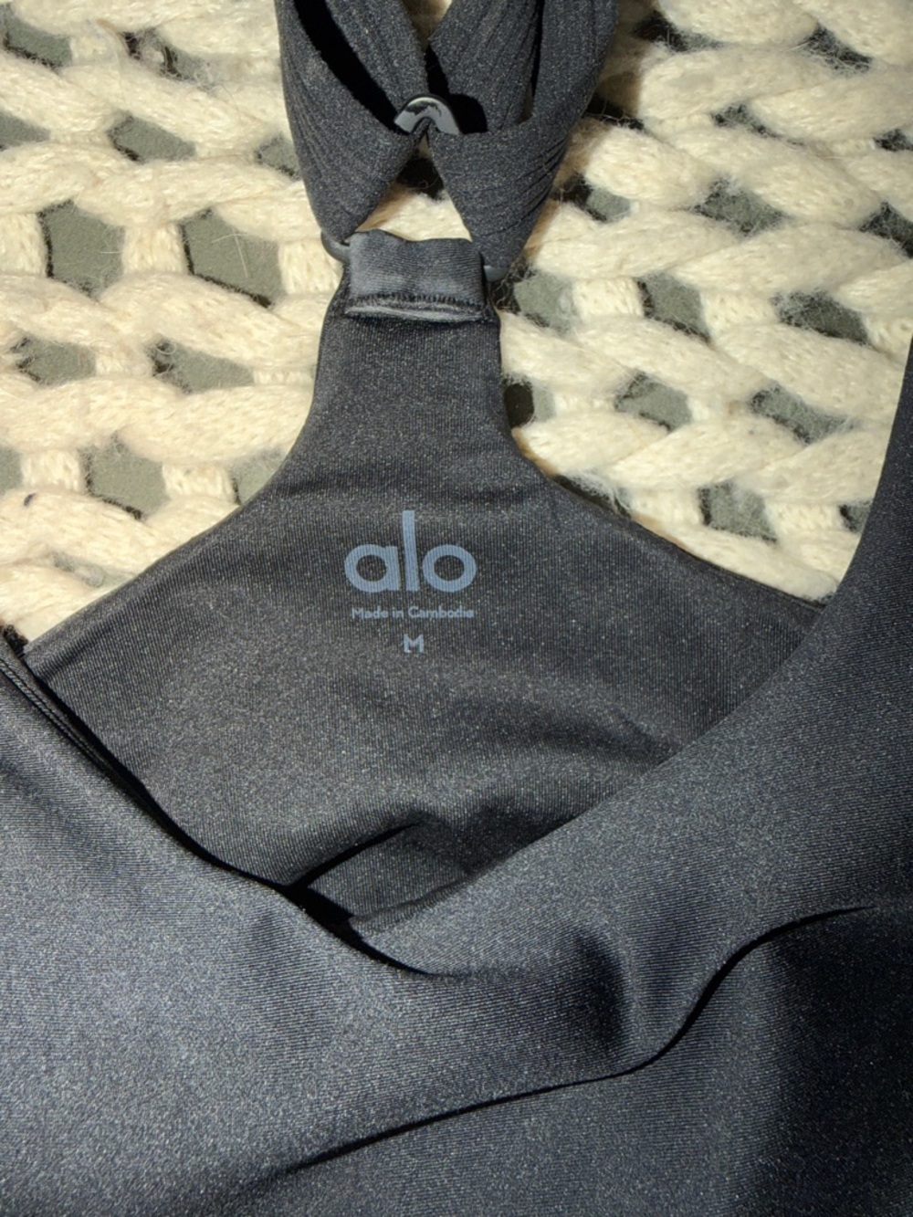 ALO Yoga Airlift Suit Up Bra - Black/White - Picture 3 of 6